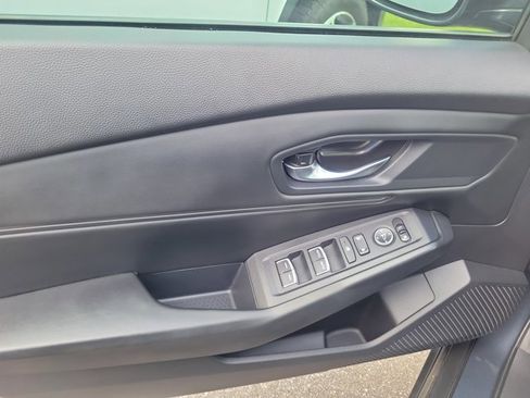 Used 2023 Honda Accord EX image 19