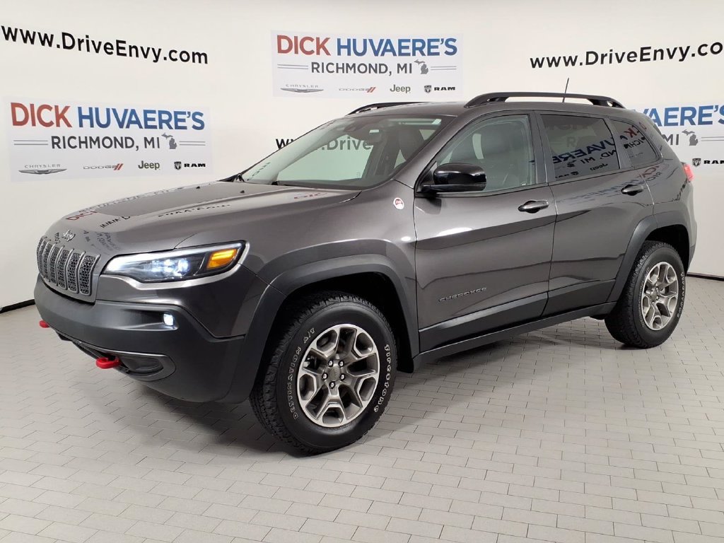 Used 2022 Jeep Cherokee Trailhawk w/ Comfort/Convenience Group AWD/4WD image 1