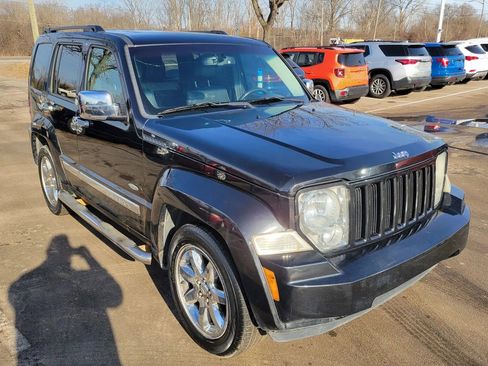 Used 2012 Jeep Liberty Sport AWD/4WD image 13