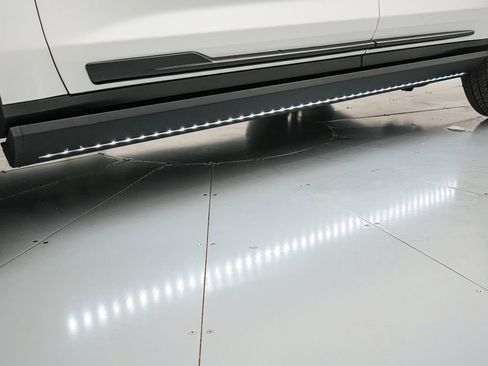 Used 2024 Cadillac Escalade V image 23