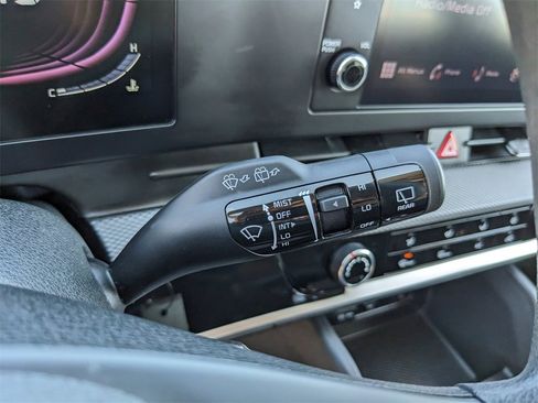 Certified 2024 Kia Sportage LX image 33