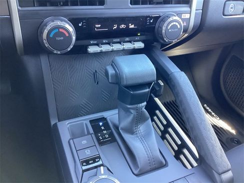 Certified 2025 Toyota Tacoma SR5 image 21