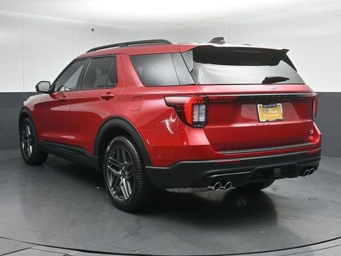 Certified 2025 Ford Explorer ST AWD/4WD image 6