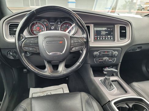Used 2022 Dodge Charger SXT w/ Leather Interior Group RWD image 18