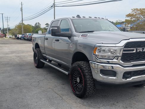 Used 2024 RAM 2500 Tradesman w/ Chrome Appearance Group image 3