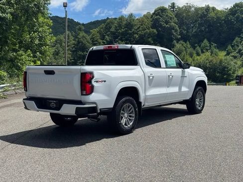 New 2026 Chevrolet Colorado LT w/ LT Convenience Package AWD/4WD image 7