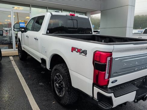 Used 2024 Ford F350 Platinum AWD/4WD image 8