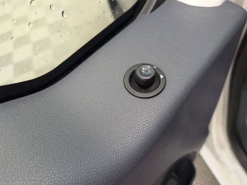 Used 2011 Ford Transit Connect XLT image 35