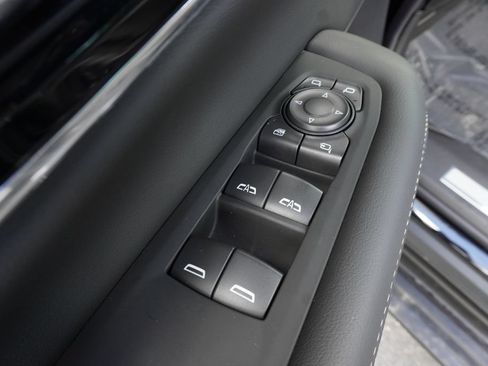 New 2026 GMC Yukon XL Elevation RWD image 17