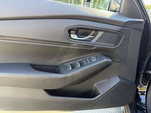 Used 2023 Honda Accord EX image 23