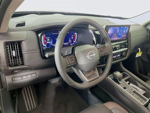 New 2026 Nissan Pathfinder Platinum w/ Cargo Package FWD image 7