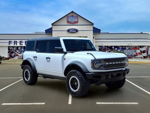 Used 2024 Ford Bronco Badlands w/ Sasquatch Package AWD/4WD image 1