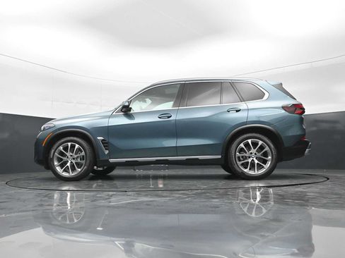Used 2025 BMW X5 xDrive40i w/ Climate Comfort Package AWD/4WD image 38