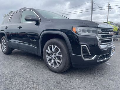 Used 2023 GMC Acadia SLE w/ Driver Convenience Package