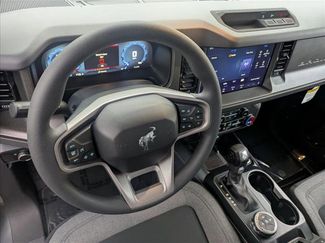 New 2025 Ford Bronco 4-Door video 3