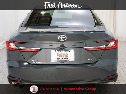 Certified 2025 Toyota Camry SE FWD image 4