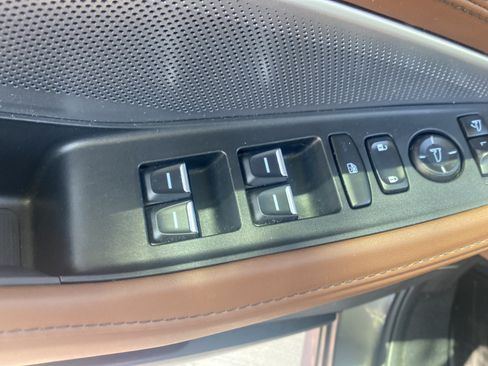 Used 2025 Acura MDX SH-AWD w/ Advance Package image 9