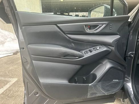 New 2026 Subaru Ascent Limited image 9