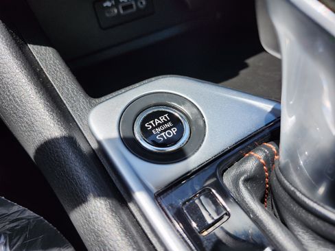 Used 2023 Nissan Sentra SR w/ Midnight Edition Package FWD image 7