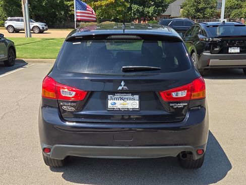 Used 2014 Mitsubishi Outlander Sport ES FWD image 4