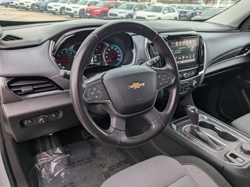 Used 2018 Chevrolet Traverse LT image 10