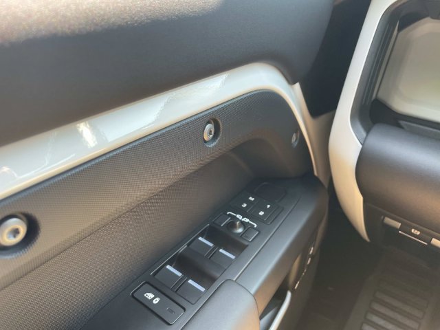 Used 2025 Land Rover Defender 110 S AWD/4WD image 34