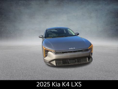 New 2025 Kia K4 LXS image 4