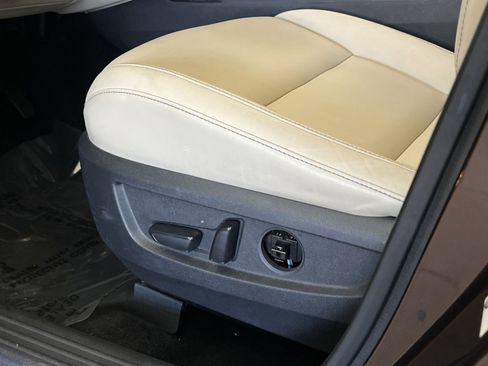 Used 2020 INFINITI QX50 Luxe w/ Navigation Package image 12