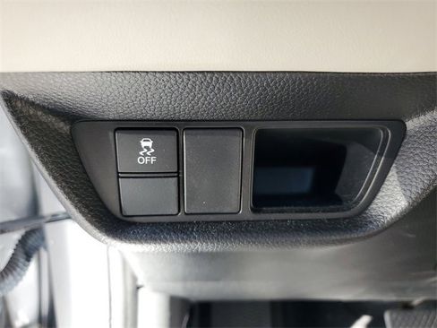 Certified 2023 Honda HR-V LX image 11