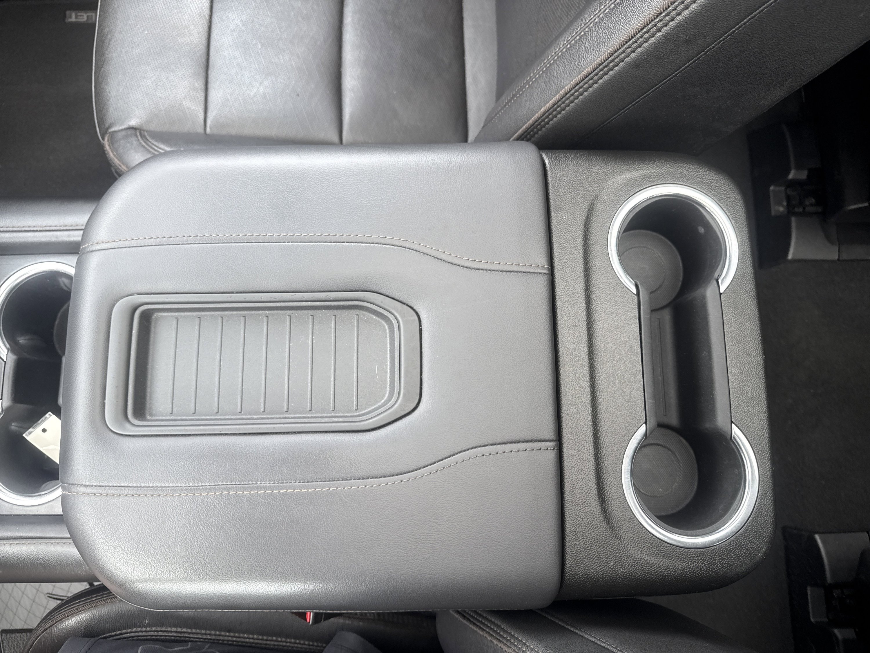 Used 2022 Chevrolet Tahoe High Country AWD/4WD image 30