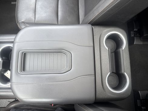 Used 2022 Chevrolet Tahoe High Country AWD/4WD image 30