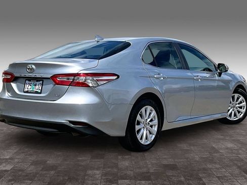 Used 2019 Toyota Camry LE FWD image 14