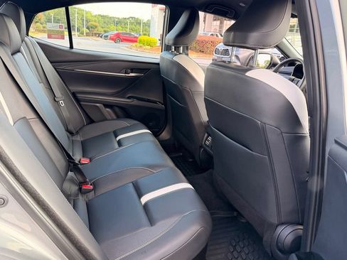 Used 2025 Toyota Camry SE w/ Convenience Package FWD image 14