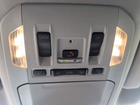 Certified 2024 Toyota Highlander XLE image 40