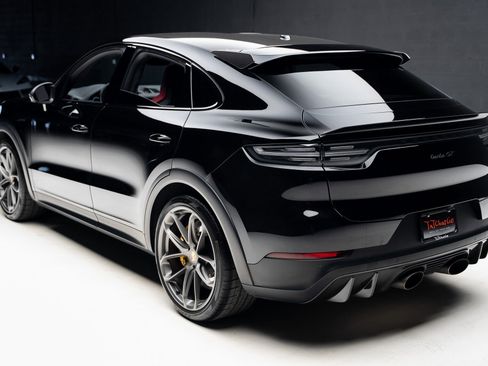 Used 2023 Porsche Cayenne Turbo GT image 22