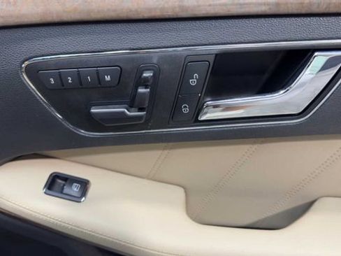 Used 2010 Mercedes-Benz E 350 Sedan image 13