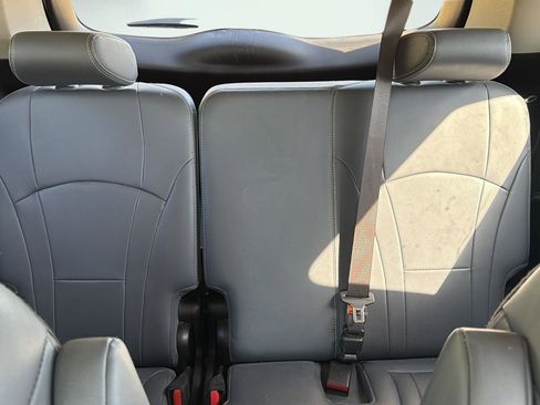 Used 2019 Buick Enclave Essence AWD/4WD image 20