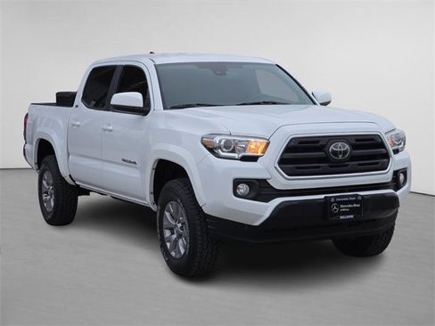 Used 2018 Toyota Tacoma SR5 image 1