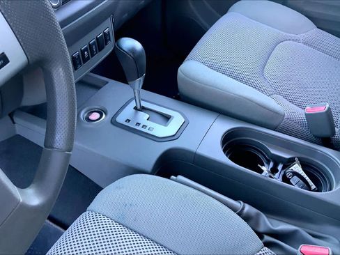 Used 2020 Nissan Frontier SV image 15