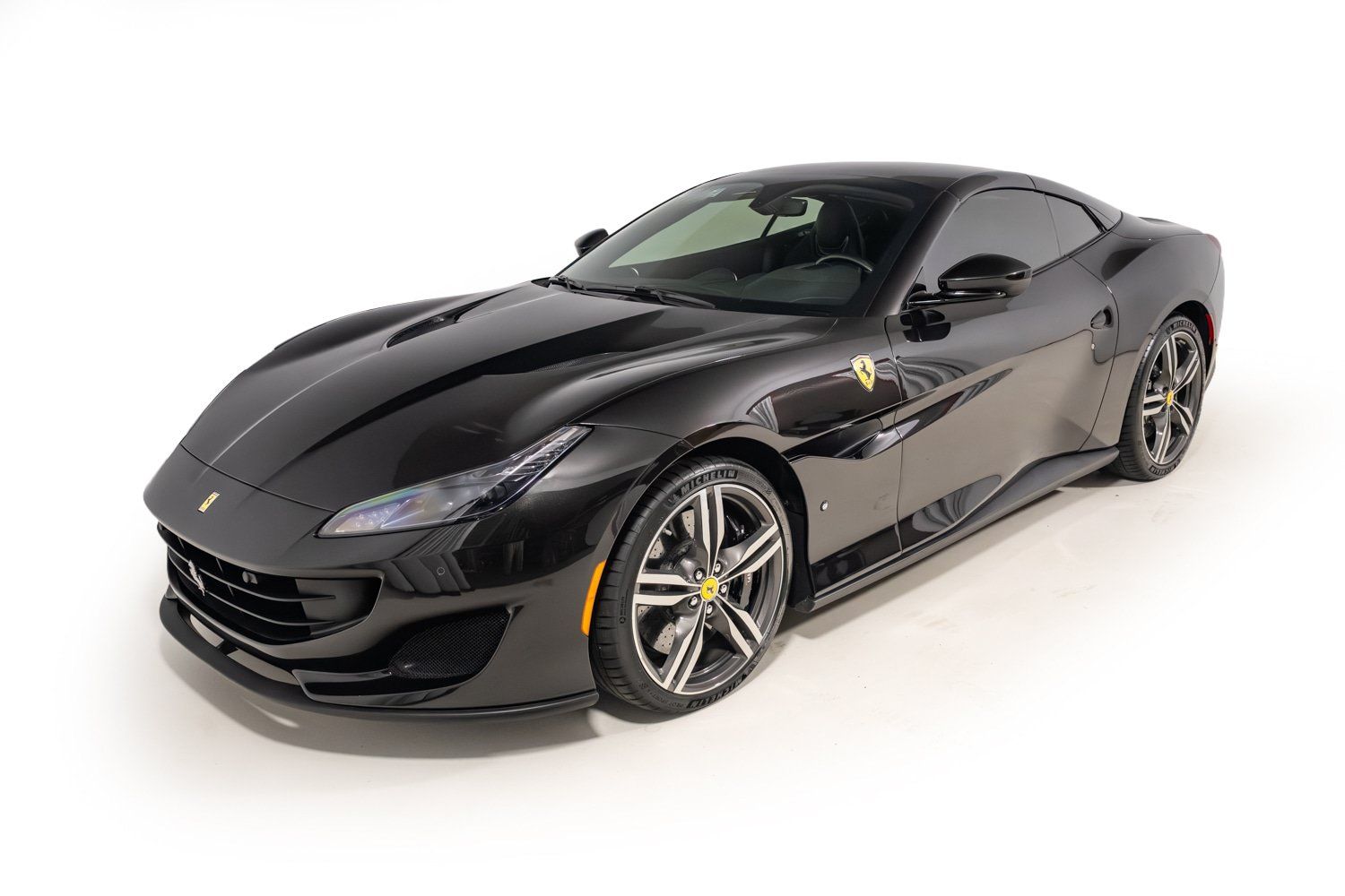 Used 2019 Ferrari Portofino RWD image 2