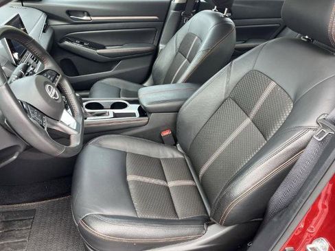 Certified 2025 Nissan Altima 2.5 SR FWD image 14