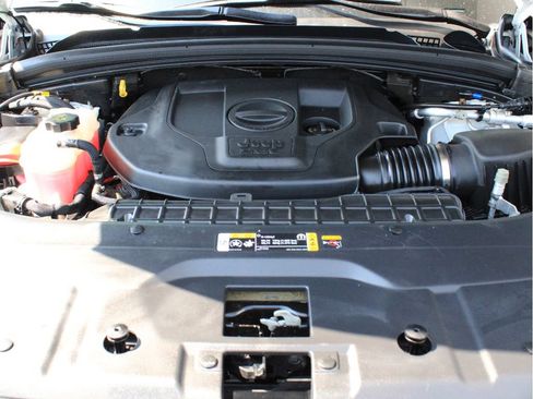 Used 2023 Jeep Grand Cherokee L Overland AWD/4WD image 40