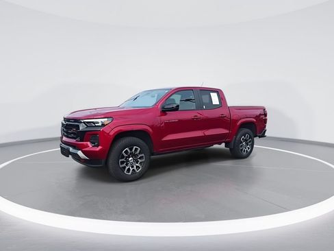 Used 2024 Chevrolet Colorado Z71 w/ Z71 Convenience Package 2 AWD/4WD image 5