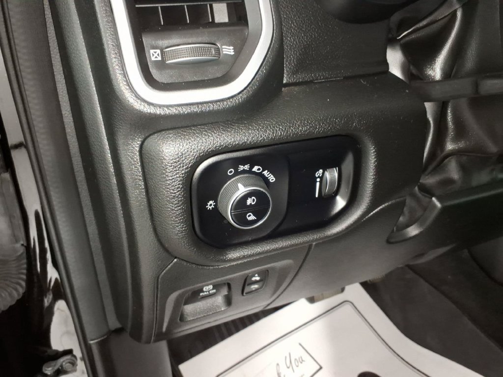 Used 2023 RAM 1500 Big Horn AWD/4WD image 16