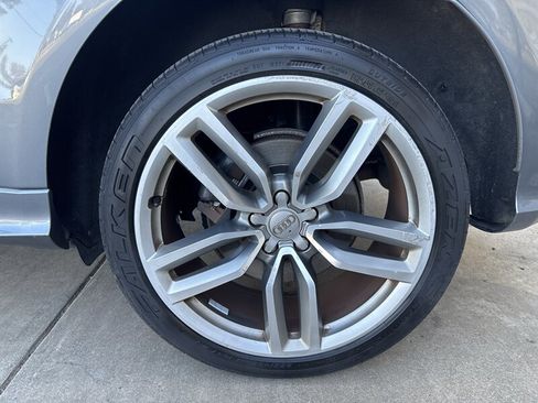 Used 2016 Audi SQ5 Premium Plus w/ Technology Package AWD/4WD image 19