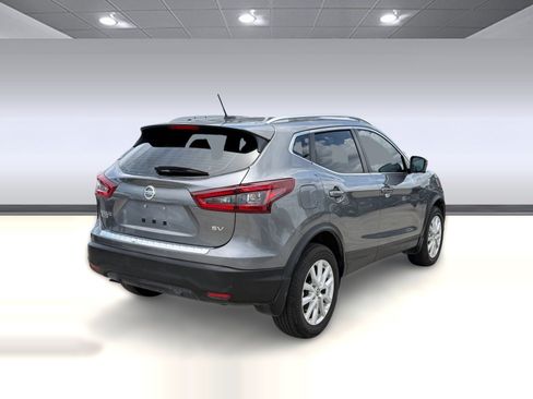Used 2021 Nissan Rogue Sport SV w/ Technology Package FWD image 9