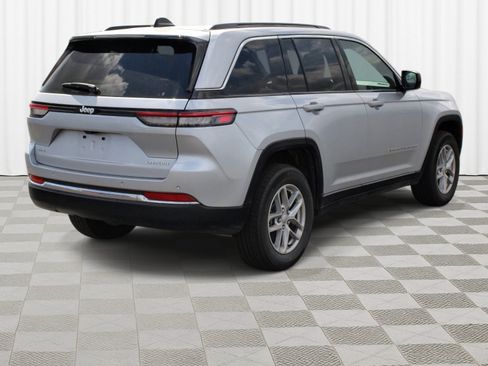 New 2026 Jeep Grand Cherokee Laredo AWD/4WD image 33