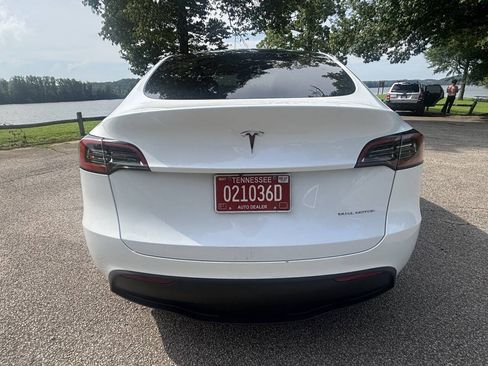 Used 2023 Tesla Model Y Long Range AWD/4WD image 8