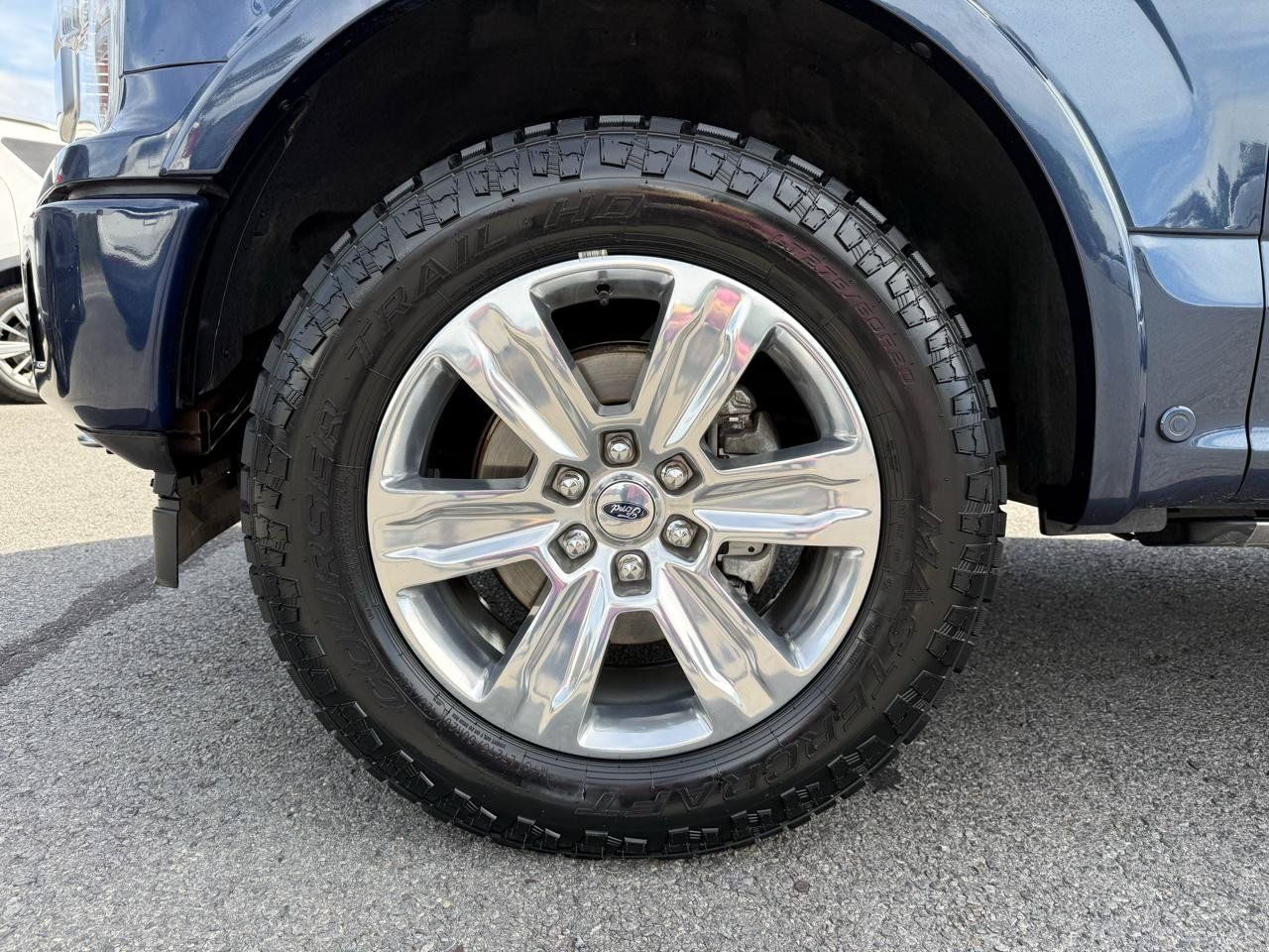 Used 2019 Ford F150 Platinum w/ Equipment Group 701A Luxury AWD/4WD image 47