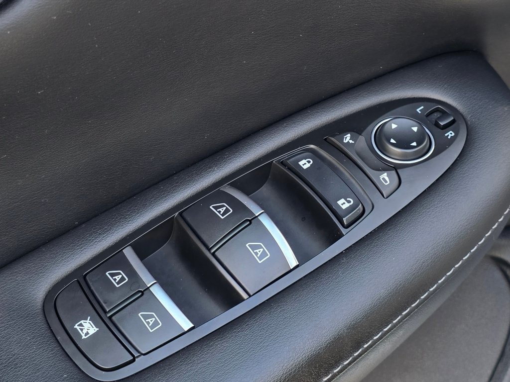 Used 2023 INFINITI QX50 Sport AWD/4WD image 36